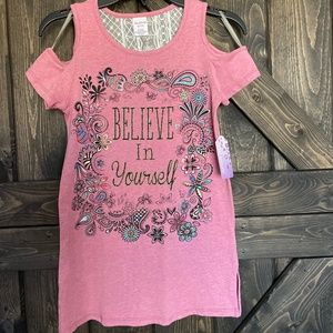 NEW Girls T Shirt Miss Attitude Small 7/8 Screen Print Cold Shoulder Lace